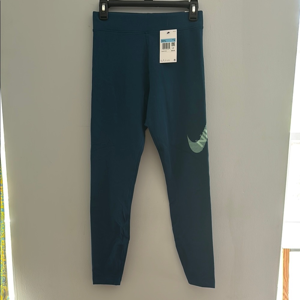 NWT Nike Blue Leggings Performance Fit